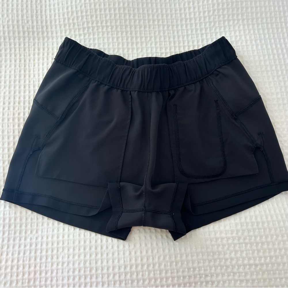 Lululemon High-Rise Cinchable Waist Shorts with Pockets - Picture 7 of 9